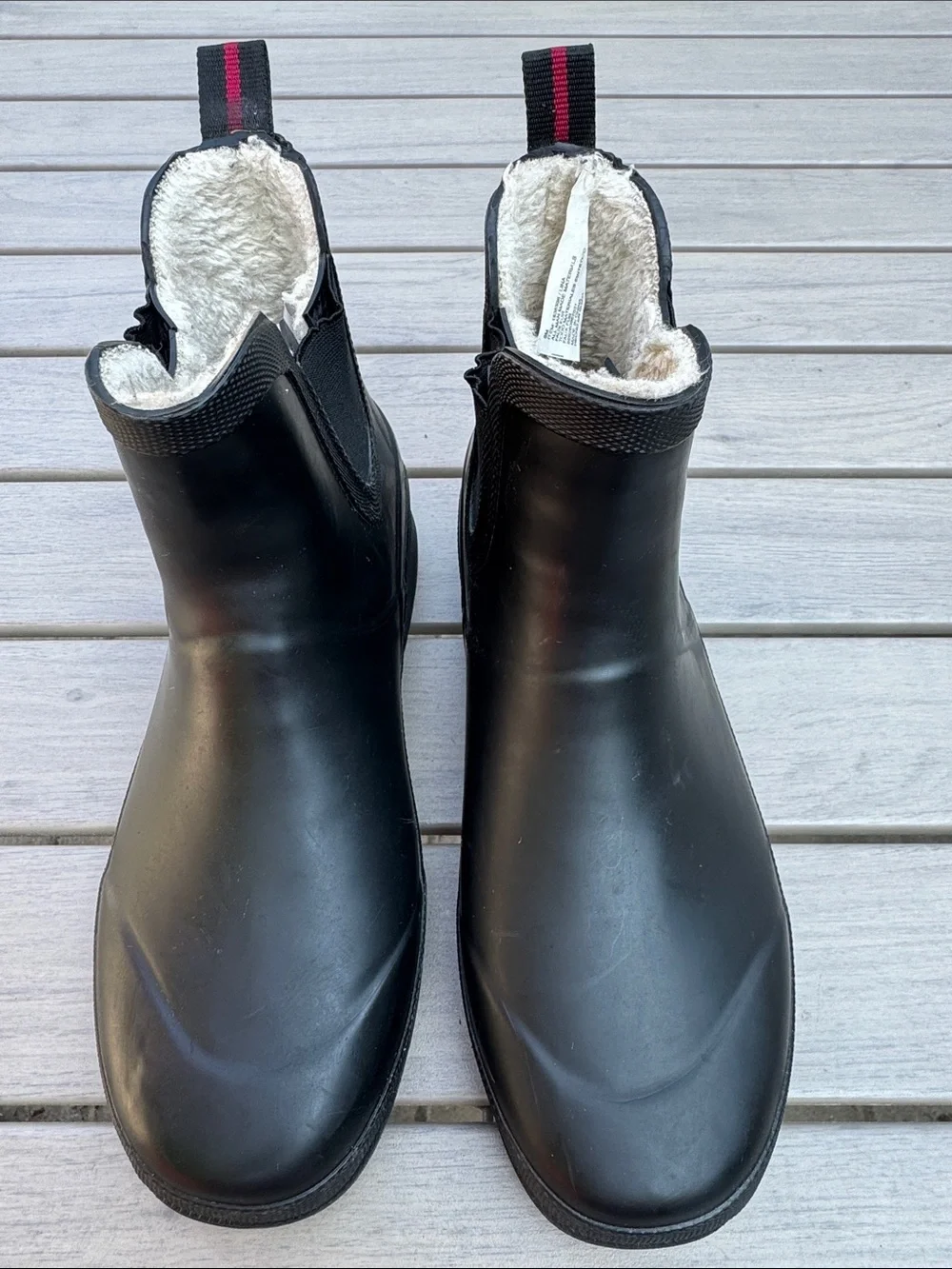 Tretorn rain booties size 8 Black Faux Fur Lined